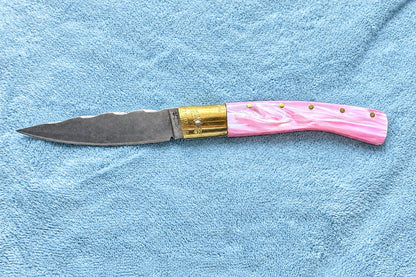 Coltello  pattadese  lama 10,5 CM in kirinite rosa perla