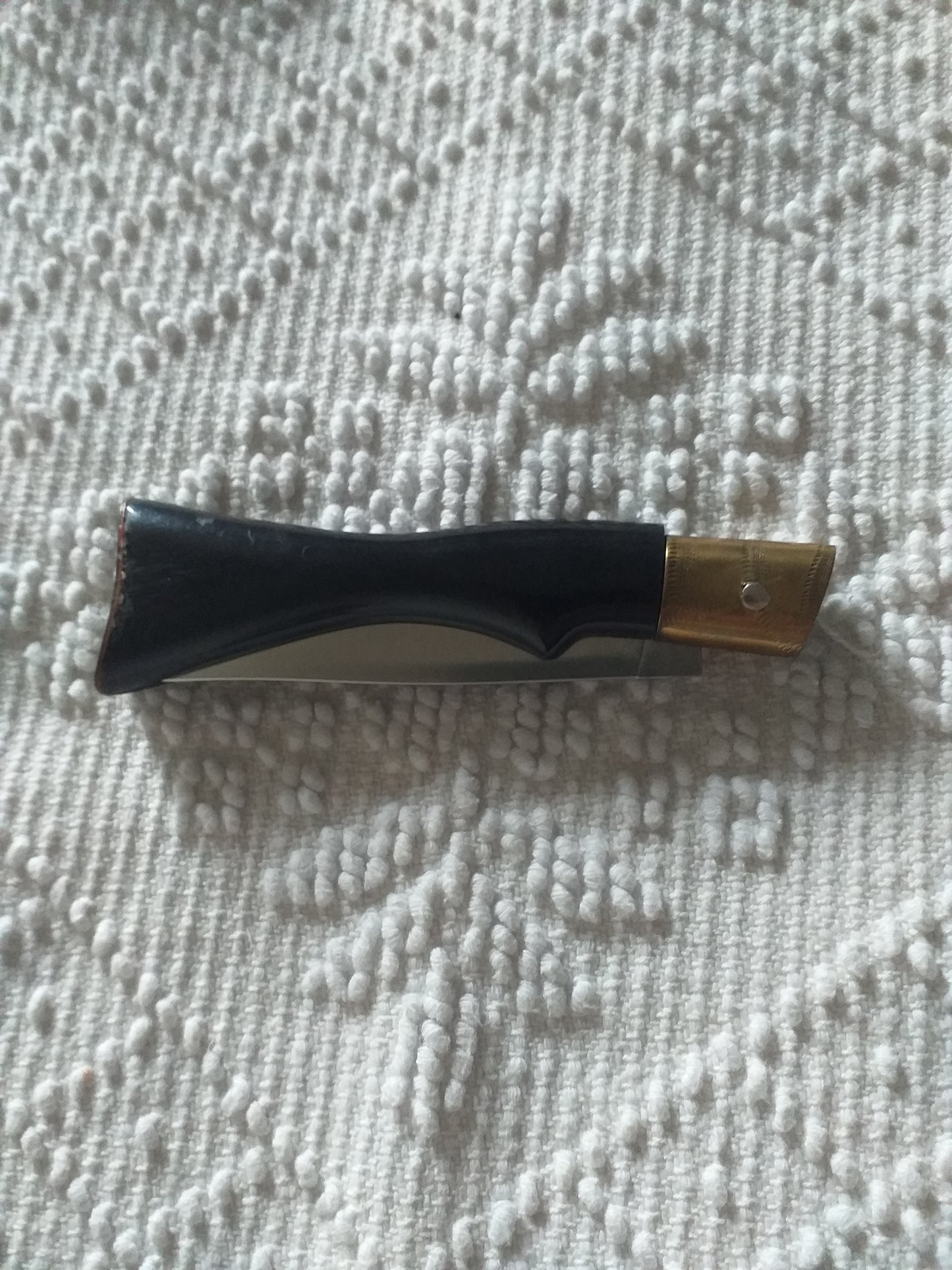 Coltello pattadese lama 9,5 CM ,impugnatura corno di montone a forma di fucile