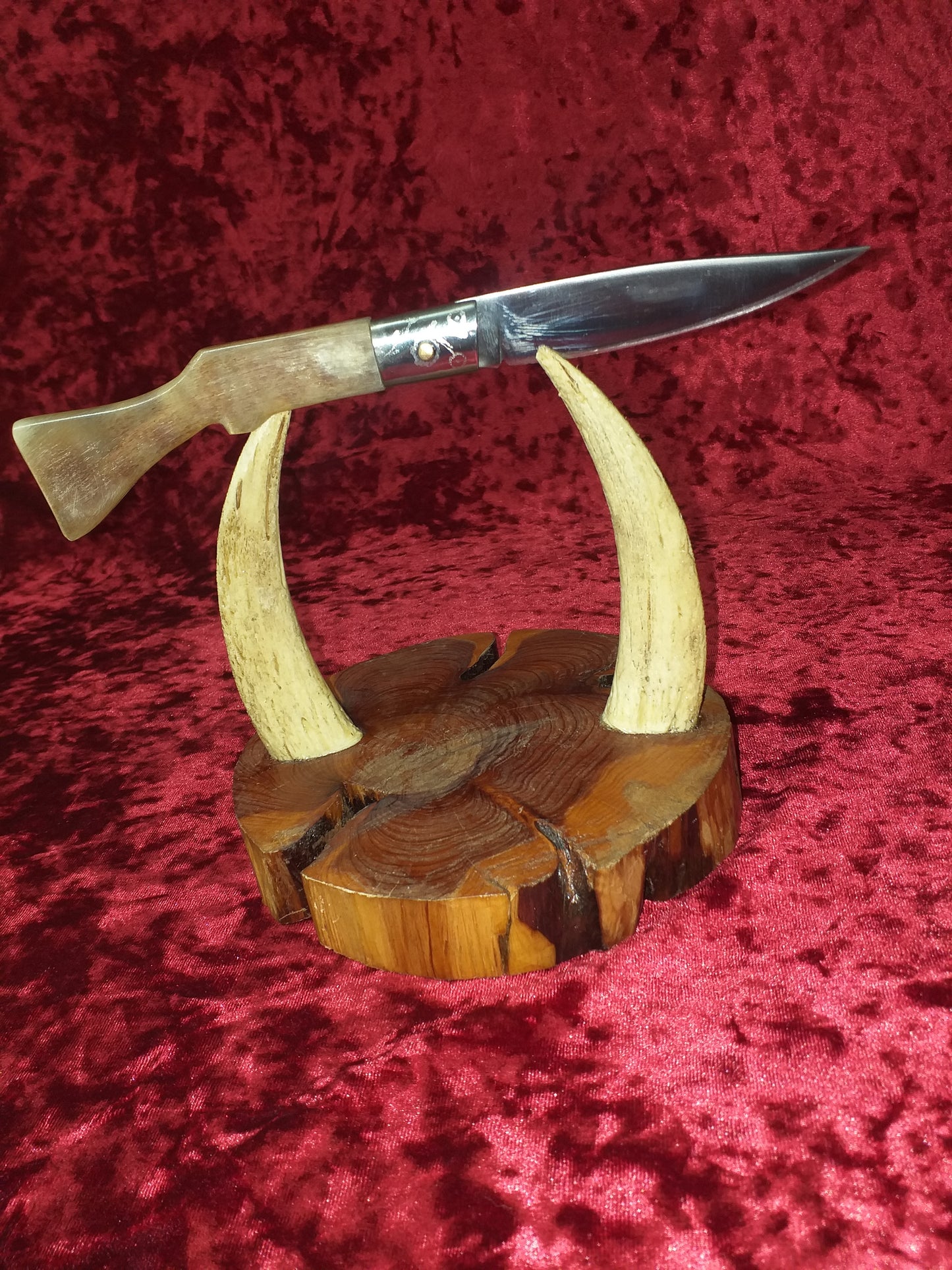 Coltello pattadese lama 10 CM ,impugnatura a forma di fucile in corno di capra