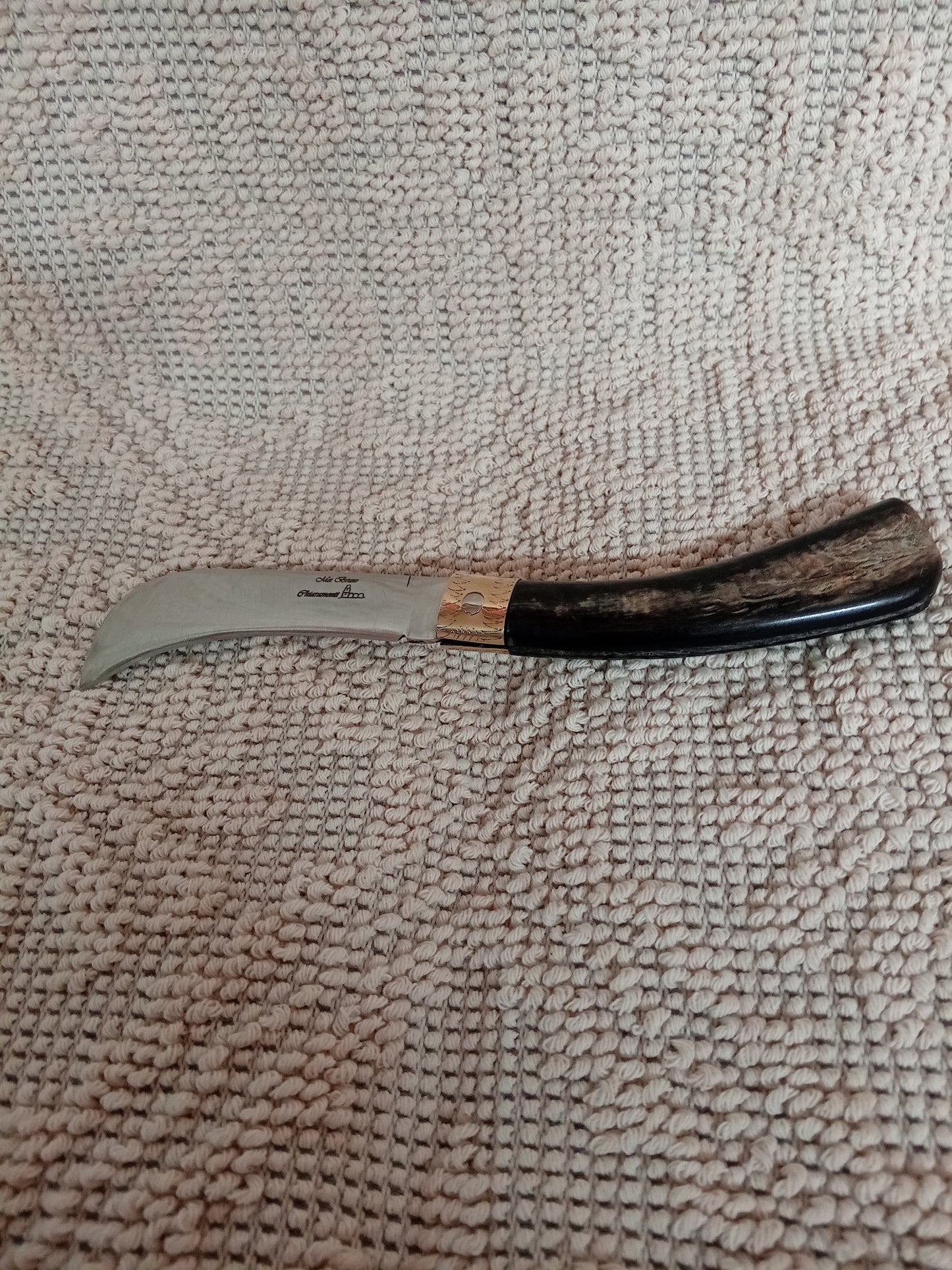 Coltello roncola lama 9,5 CM impugnatura in corno di capra
