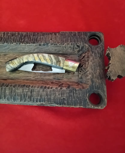 Coltello arburesa con anima ,lama 11,5 CM con la sardegna incisa impugnatura corno di muflone
