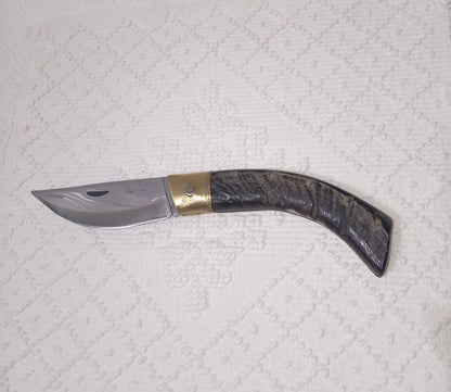 Coltello arburesa con anima decorata  lama 10 CM impugnatura corno di montone