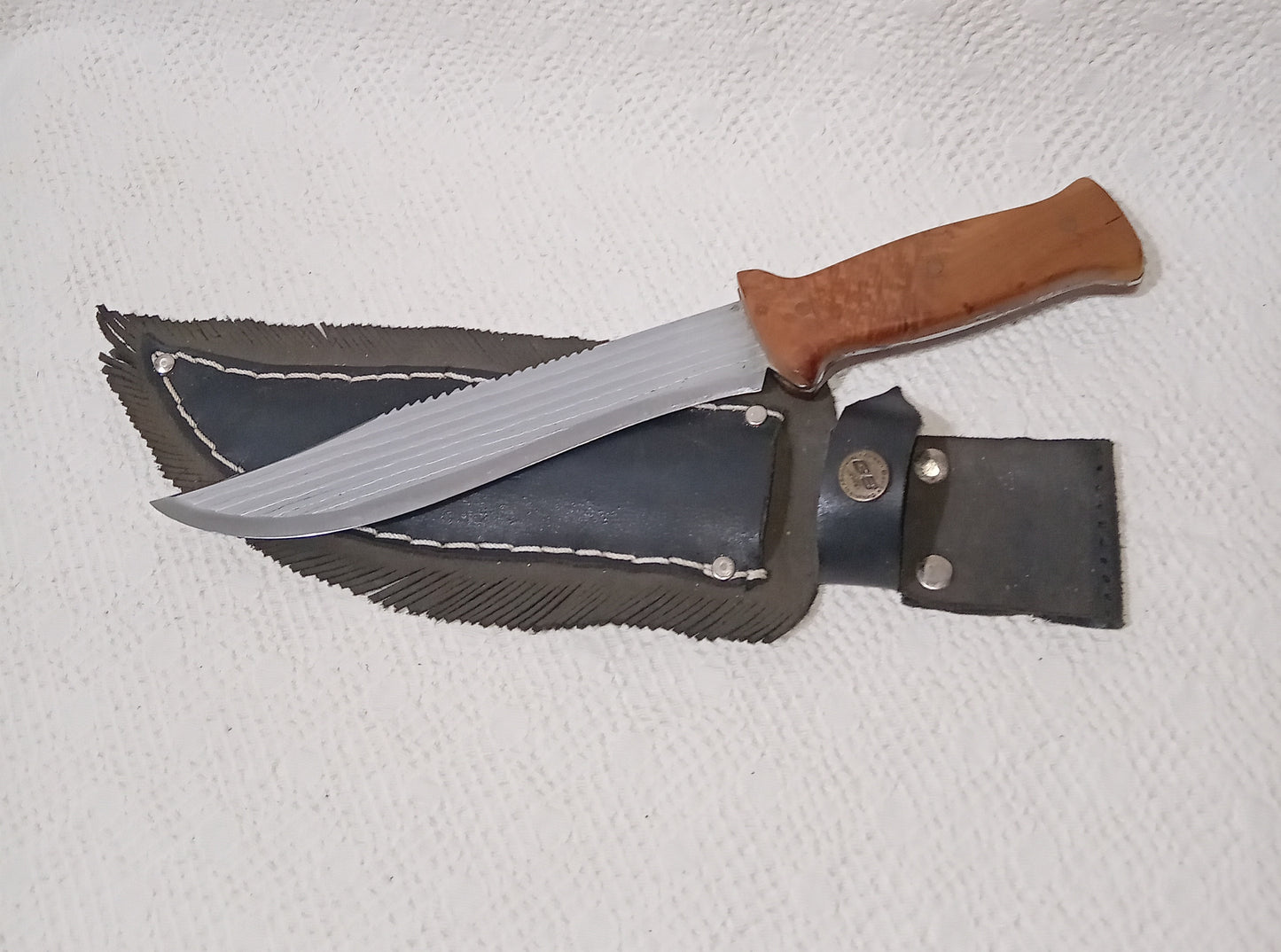 Coltello pugnale con anima decorata,lama 20 CM impugnatura in radica