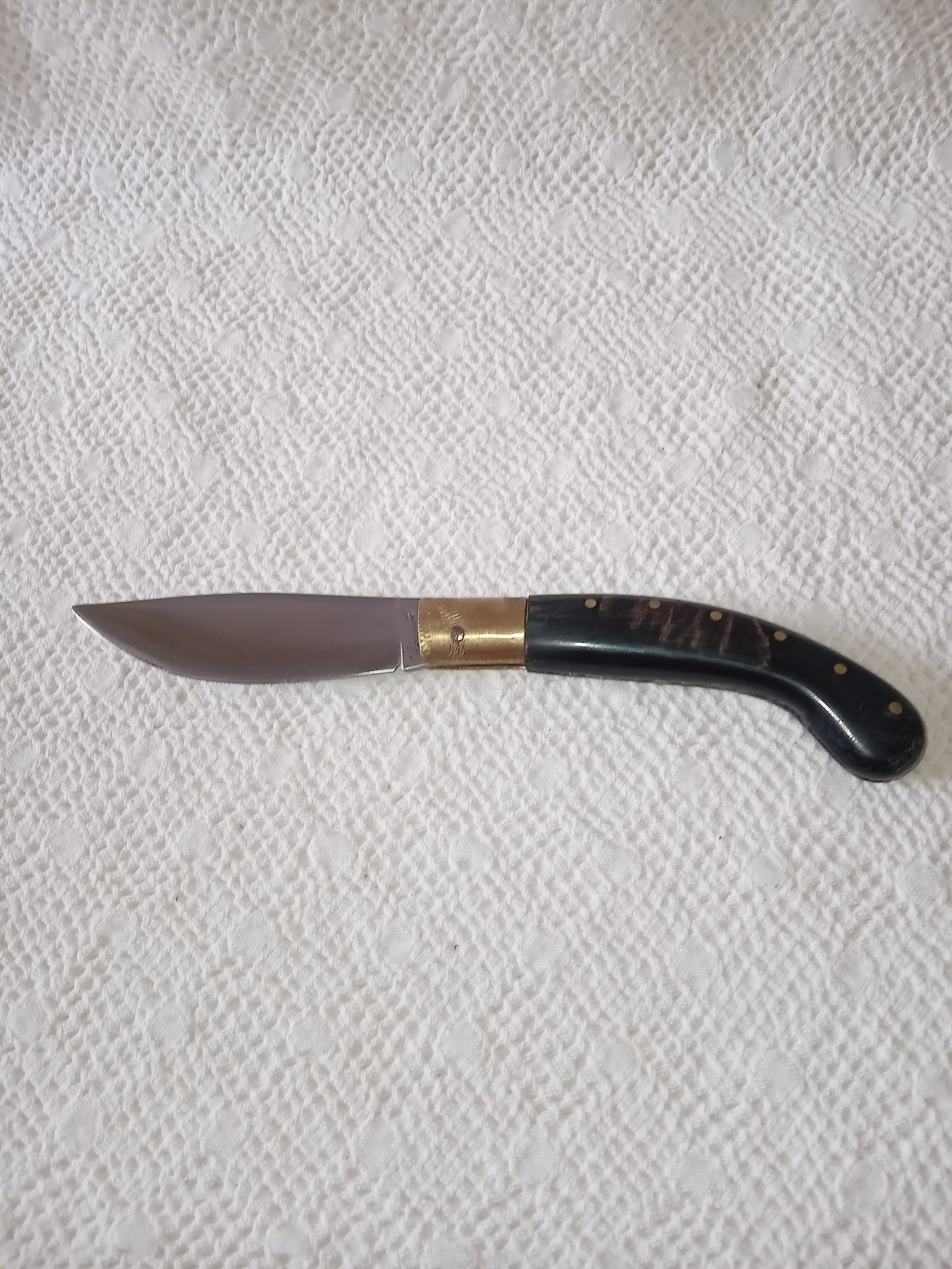 Coltello arburesa con anima, lama 10,5 , impugnatura in corno di montone