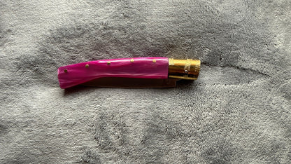 Coltello  pattadese  lama 10,5 CM in kirinite fuscia.