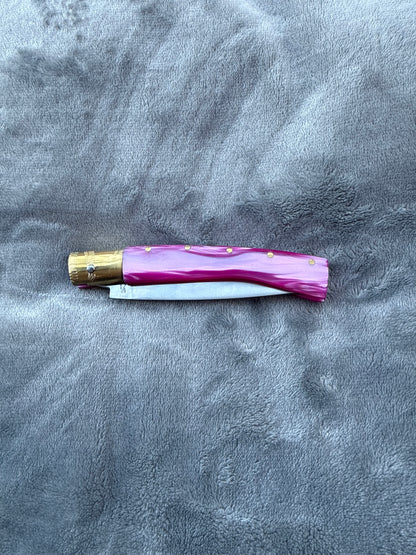 Coltello  pattadese  lama 10,5 CM in kirinite fuscia.