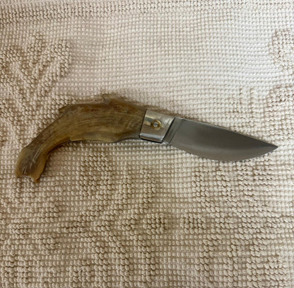 Coltello da collezione  arburesa lama 9,5 CM impugnatura in corno di montone chiaro. (Copia)