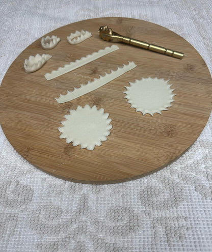 Rotella (Rosonita) taglia pasta artigianale Sardegna , per il decoro della pasta, doppio decoro.