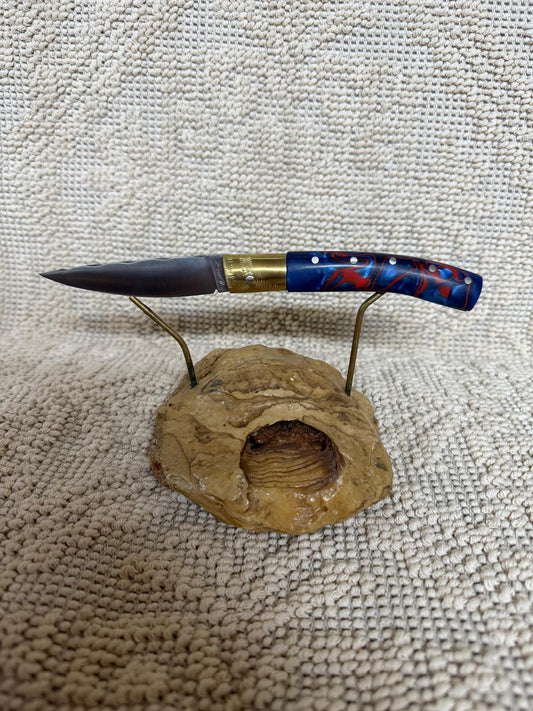 Coltello  pattadese con anima lama 9 CM  impugnatura in kirinite blu e rosso