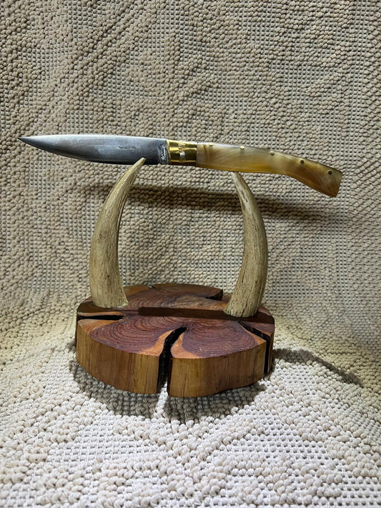 Coltello pattadese con anima, lama  11,5 CM ,impugnatura in corno di montone chiaro