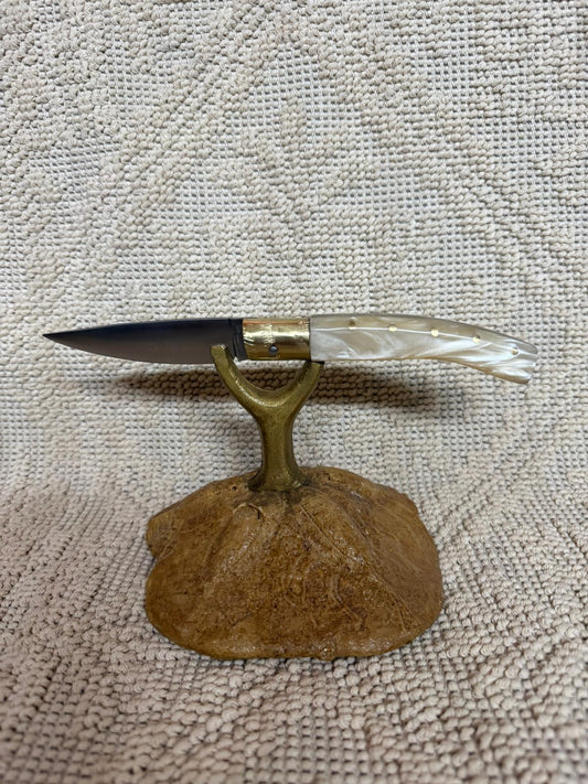 Coltello pattadese con anima ,lama 9,5CM ,impugnatura  in kirinite avorio.