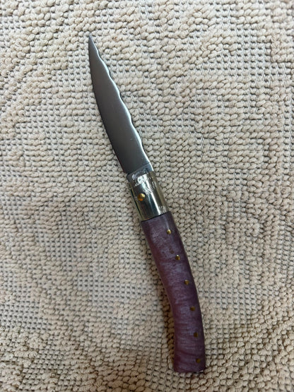 Coltello  pattadese con anima decorata , lama 10,5 CM  impugnatura in resina,lilla perlato con sfumature di rosa antico.