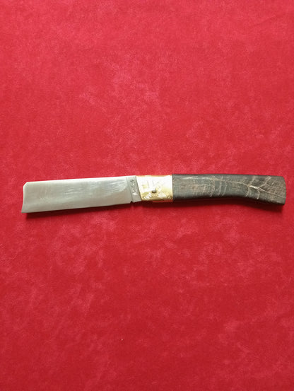 Coltello lametta ,lama da 9 CM, impugnatura in corno di caprone