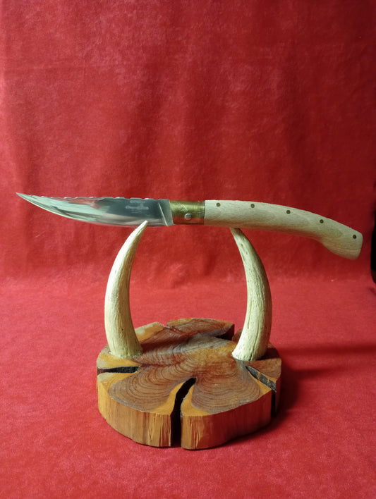 Coltello pattadese con anima decorata  lama 13 CM impugnatura in legno di faggio