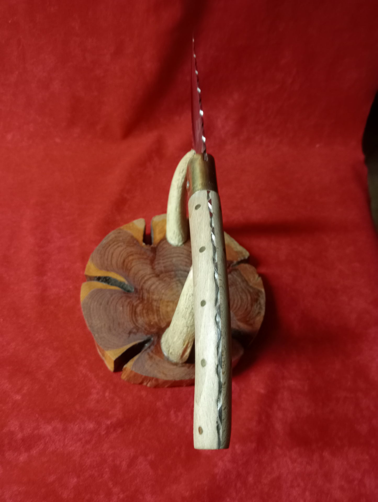 Coltello pattadese con anima decorata  lama 13 CM impugnatura in legno di faggio