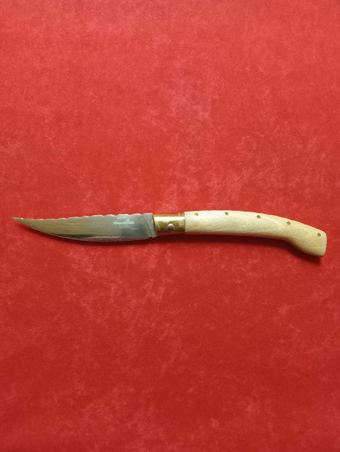 Coltello pattadese con anima decorata  lama 13 CM impugnatura in legno di faggio
