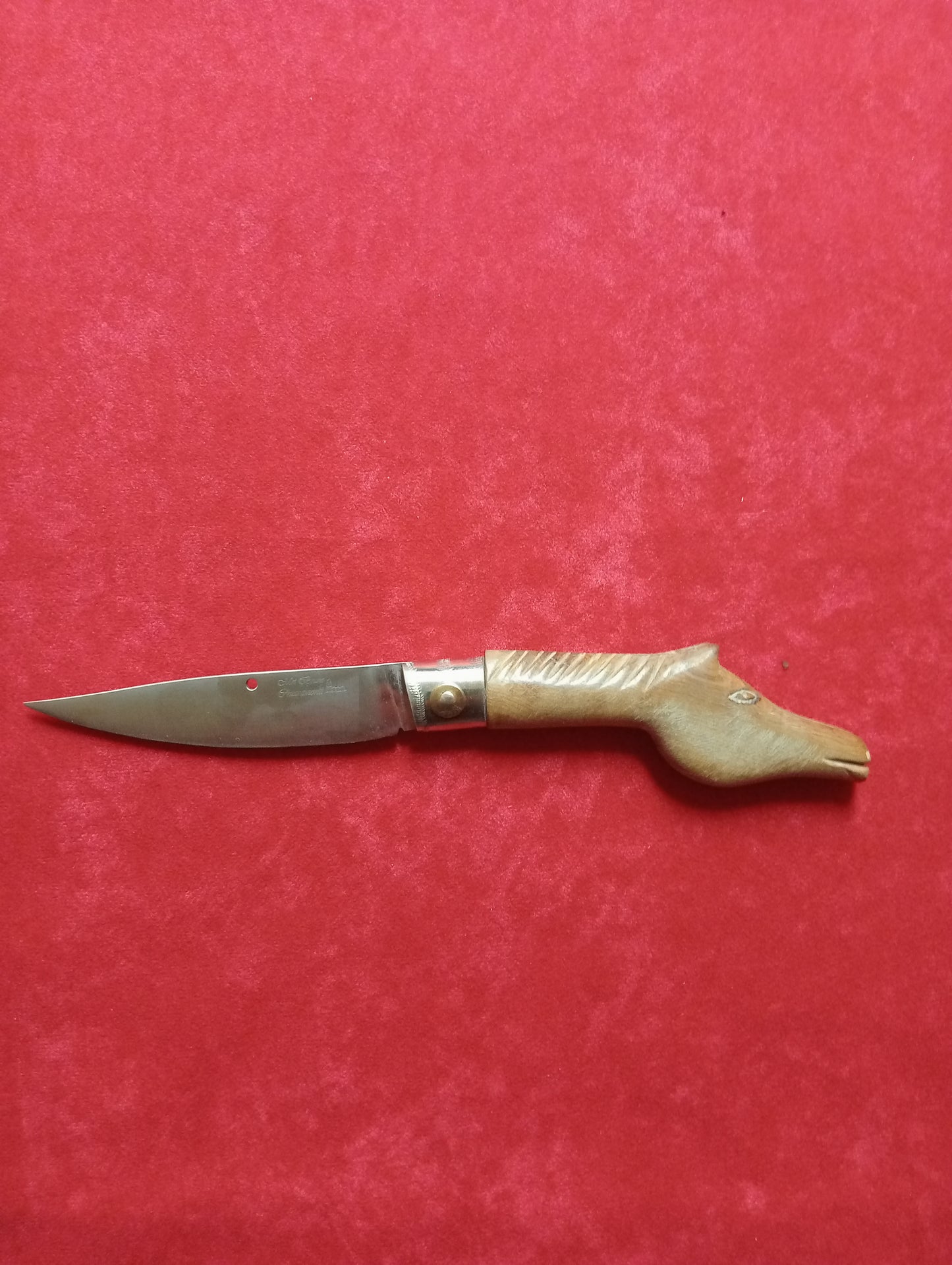 Coltello pattadese lama 11 CM impugnatura legno di castagno, con forma di cavallo