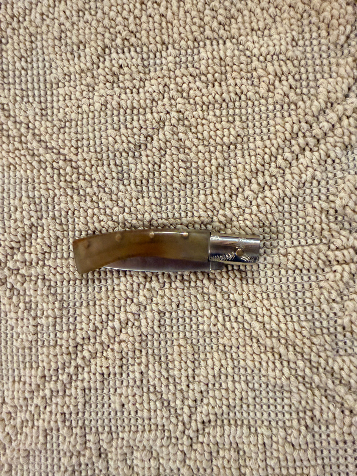 Pattadese in corno di mucca, lama 8,5 cm