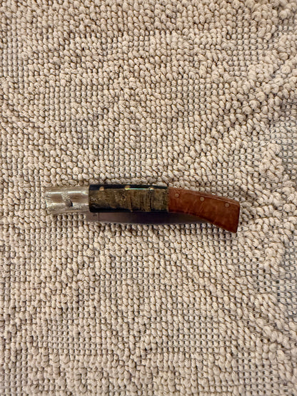 Pattadese in corno di montone scuro e radica, lama 9,5 cm